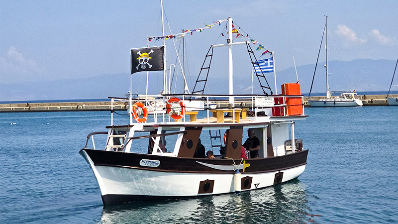 Cruise Boat